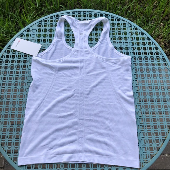 Lululemon Swiftly Tech Racerback - white - Picture 2 of 4
